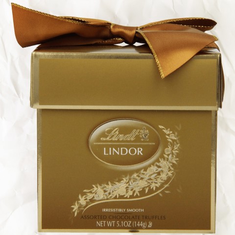 Lindt Lindor Truffles Assorted Token Gift Box