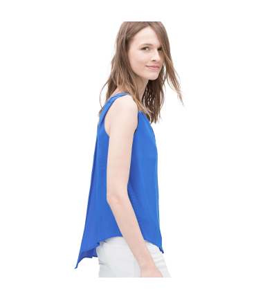 Top With Asymmetric Hem