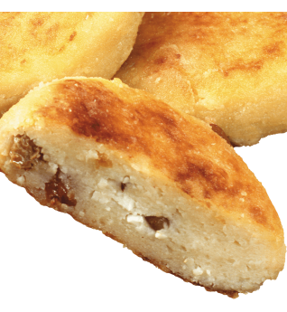 Cheese cakes with raisins