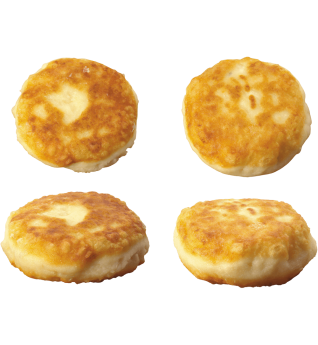Cheese cakes with raisins