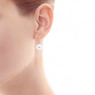 Pearl earrings